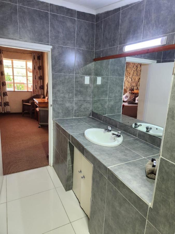 Gooderson Leisure Mountain View Cottages Self Catering And Timeshare Resort Drakensberg Garden Exterior photo