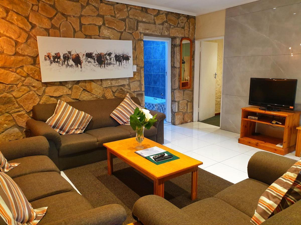 Gooderson Leisure Mountain View Cottages Self Catering And Timeshare Resort Drakensberg Garden Exterior photo